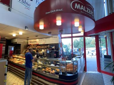 MALZERS Backstube im Hellweg Baumarkt
